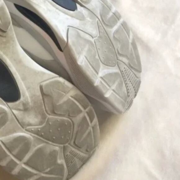 Puma Thunder Rive Droite Sneakers in Lagoon - Picture 8 of 11